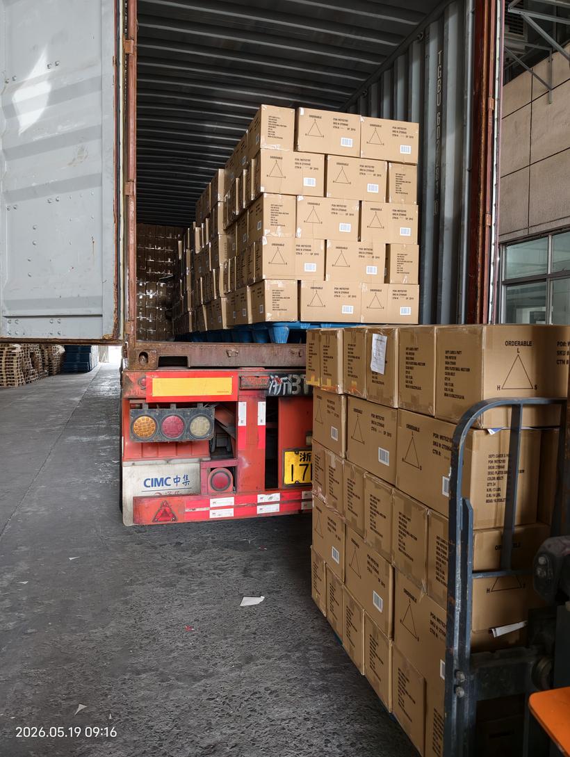 Kosda paper products loaded into export container — May 19, 2026